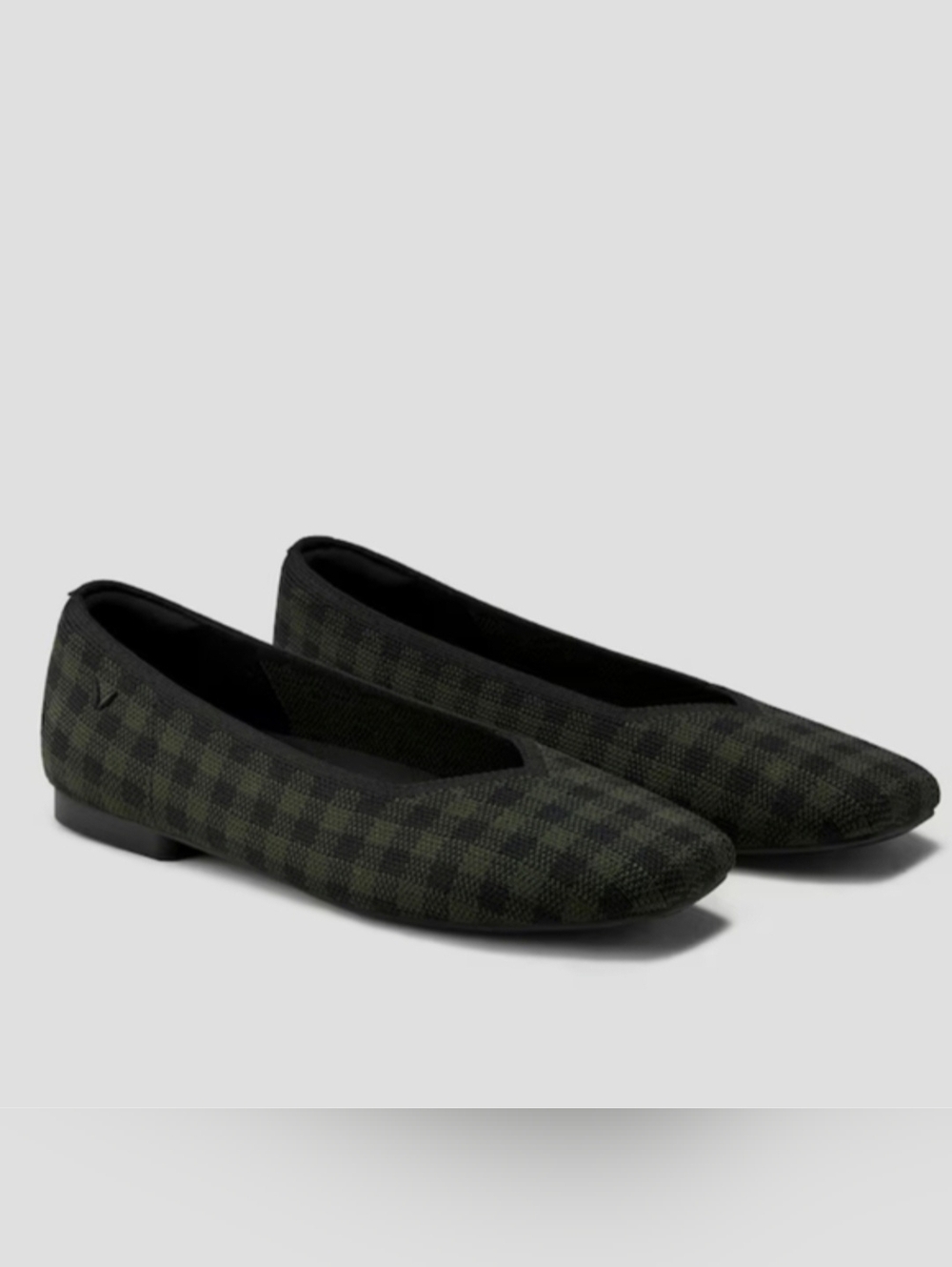 Plaid Pointed Ballet Flats in Black and Dark Green